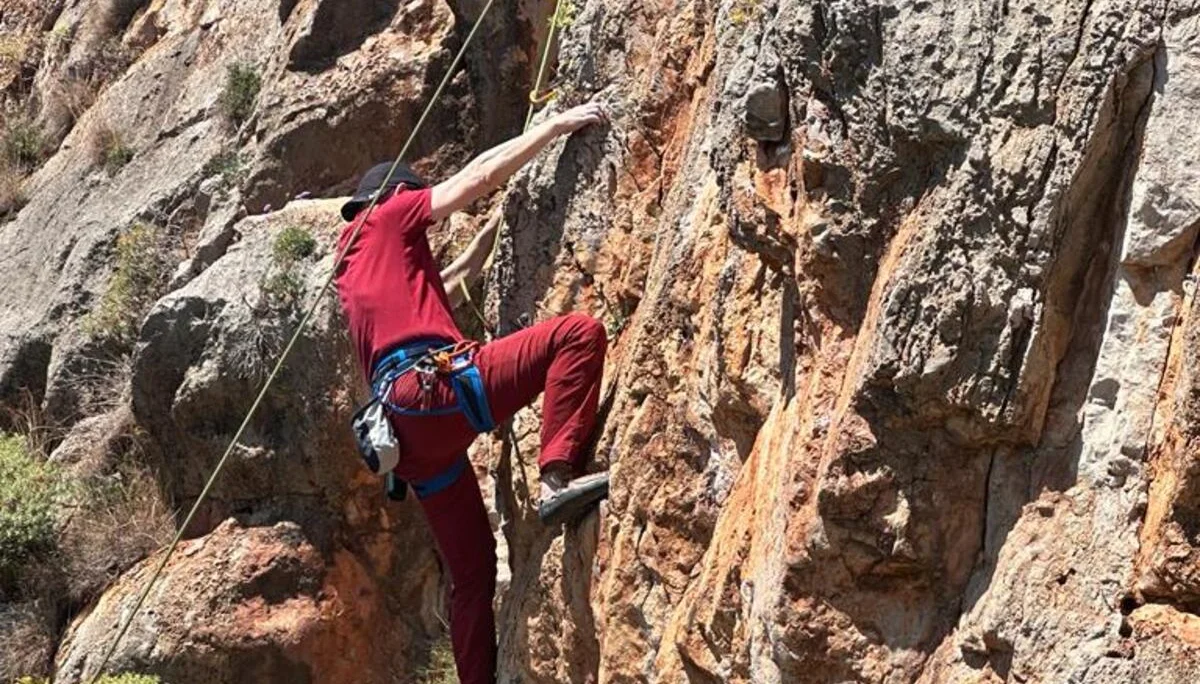 Stefan klettert im Bereich ,,El Bahira" | © B. Malinowski