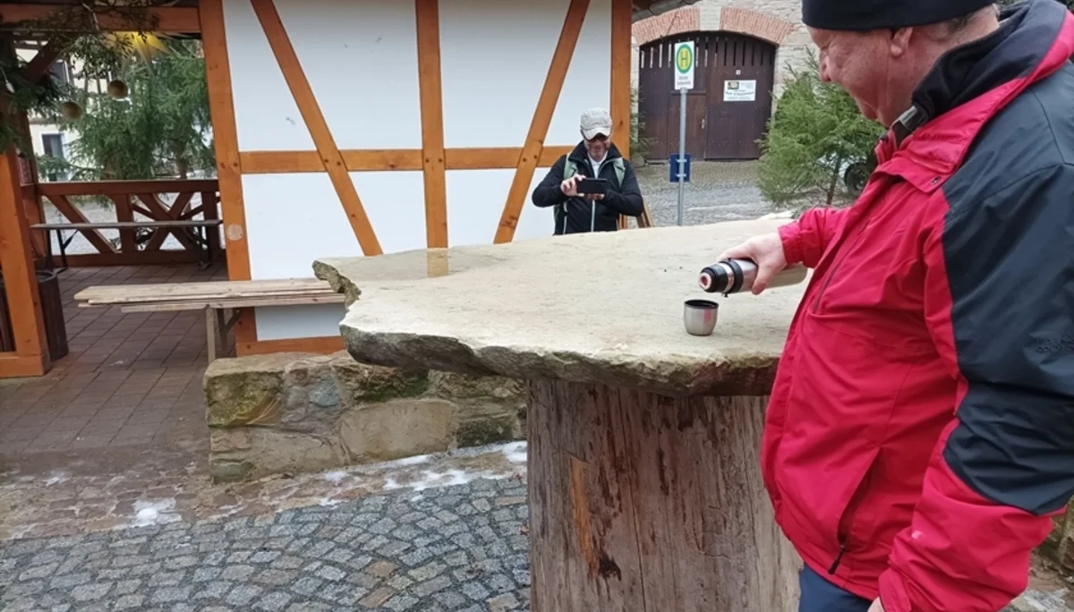 Über Eis und Schnee bei Stadtoda | © Ursula Weisensee